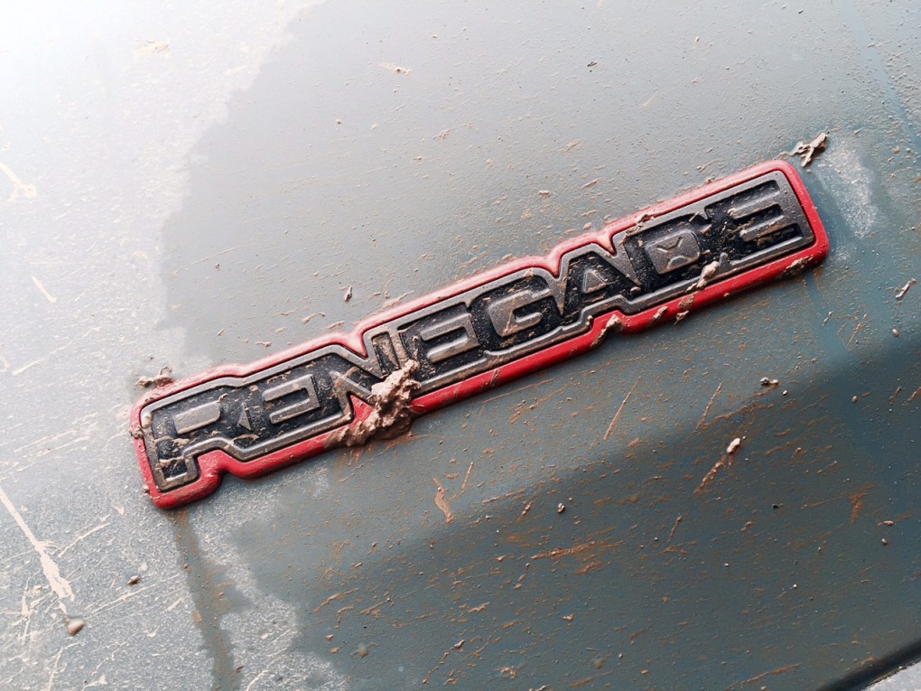 Muddin’ in the rain with Autobytel’s Dan Gray | 2015 Jeep Renegade Trailhawk 4×4