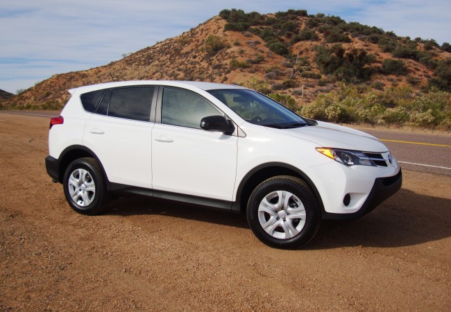 2013 Toyota RAV4|World’s first crossover sheds rear wheel, cuteness factor