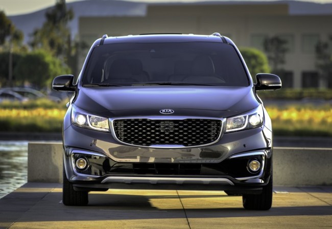 2016 Kia Sedona SX Limited | Swanky, seating for the whole fam