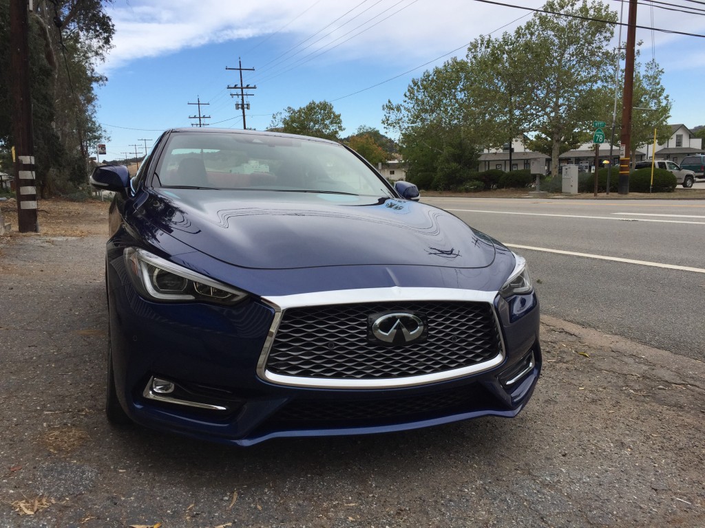 2017 Infiniti Q60 Red Sport grille