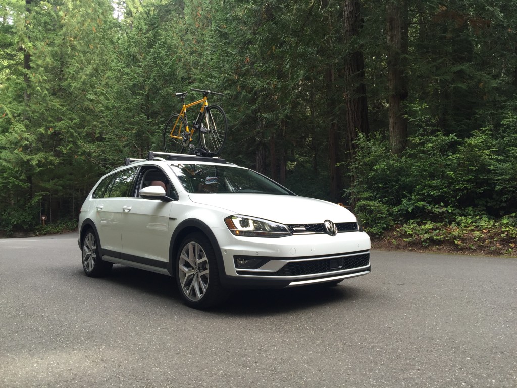 2017 VW Golf Alltrack with bike mount